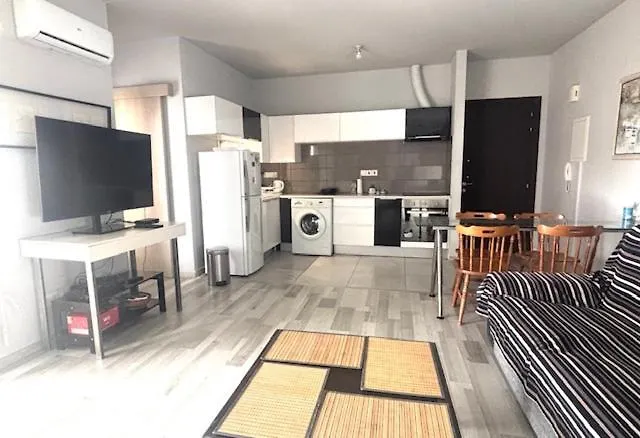 Apartmán Spacious 1 Bedroom With An Attic Bedroom *